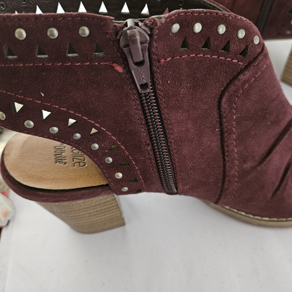 Women's Sonoma Burgundy Suede Ankle Boots Size 8.5 - Picture 9 of 14
